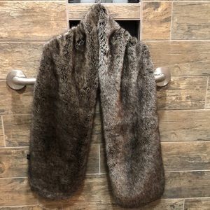 Heim-made faux fur scarf with pocket and loops.